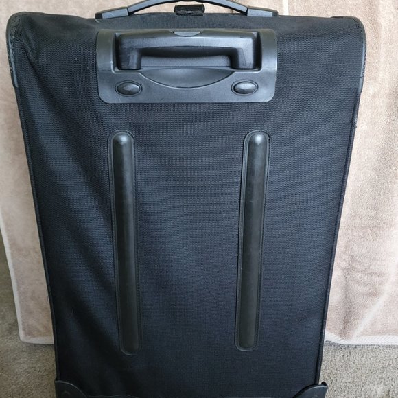 Black 4-Piece Heys Luggage - Used - Picture 4 of 12